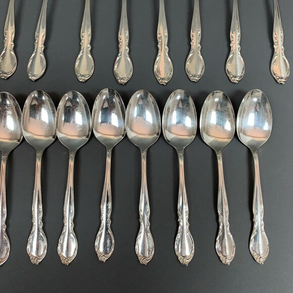 Wm. Rogers International Silver International Moonlight Spoons Forks Knives - Picture 9 of 11